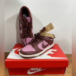 NIB Nike Dunk Low next nature Sneakers pink / rose size 8.5 women
